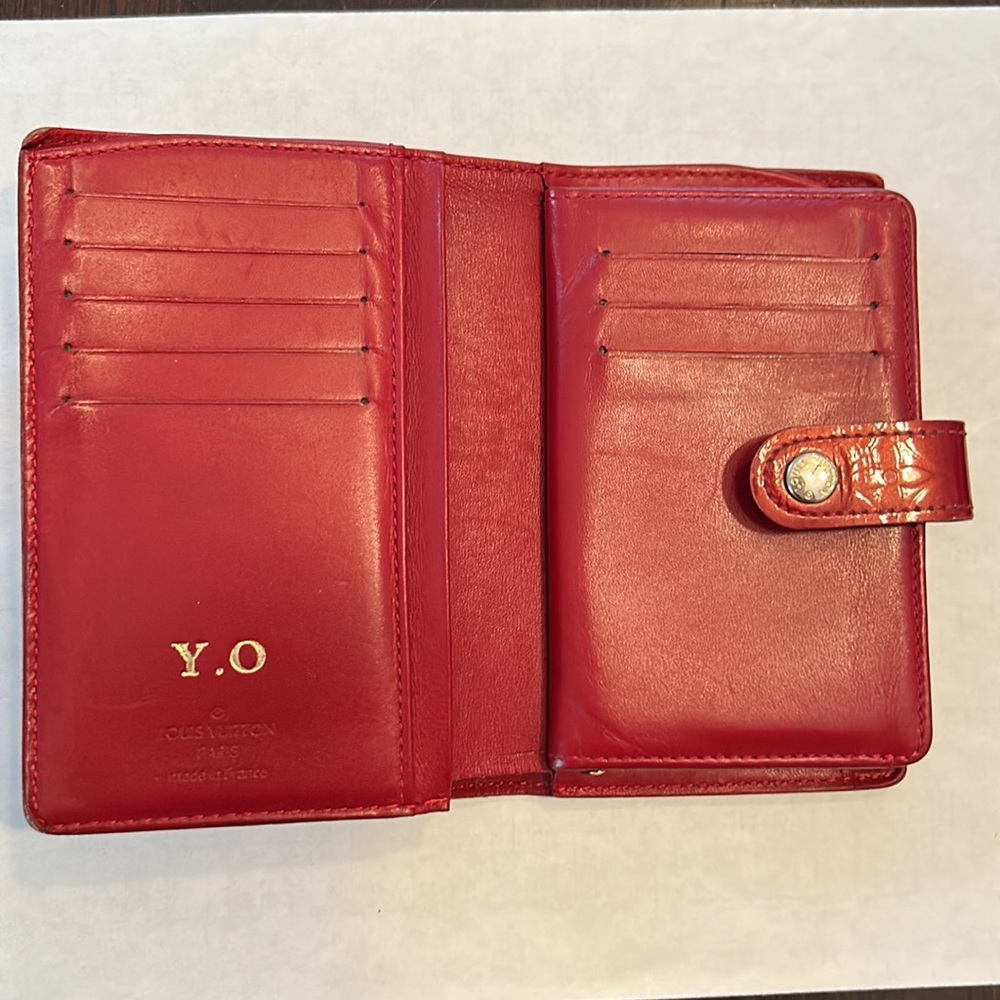 Authentic Louis Vuitton Red Vernis Wallet - Picture 4 of 17